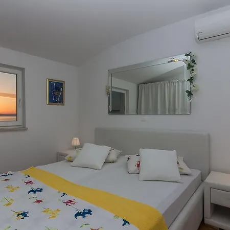 Apartman Karmela